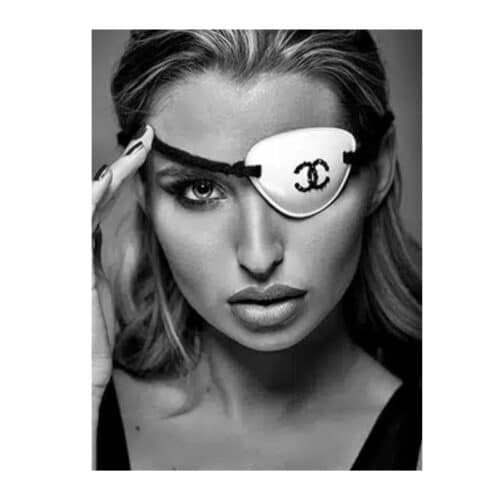 Artwood Tavla Plexiglas - Pirate woman