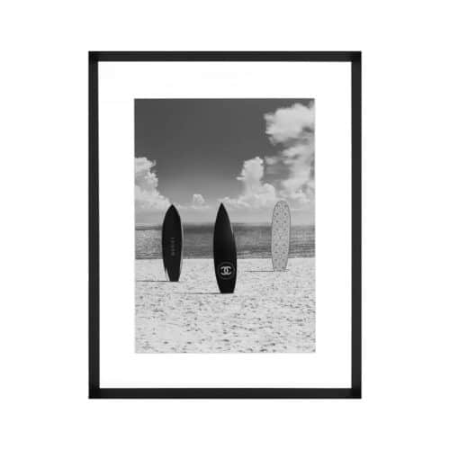 Tavla Surfboards med svart ram 75 x 95 cm