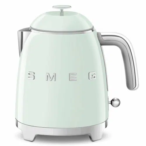 Smeg mini vattenkokare 0,8 liter | Pastellgrön 50’s Style