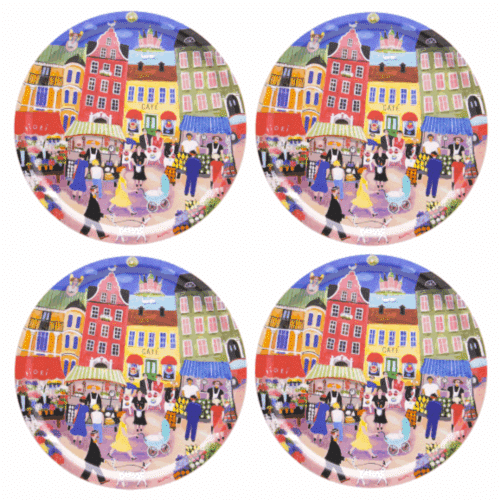 Fyra runda underlägg i björkfanér med konstnärligt Stockholm-motiv av Bessie Johanson, handgjorda på Öland och tillverkade i FSC-certifierat trä, Ø 11 cm.