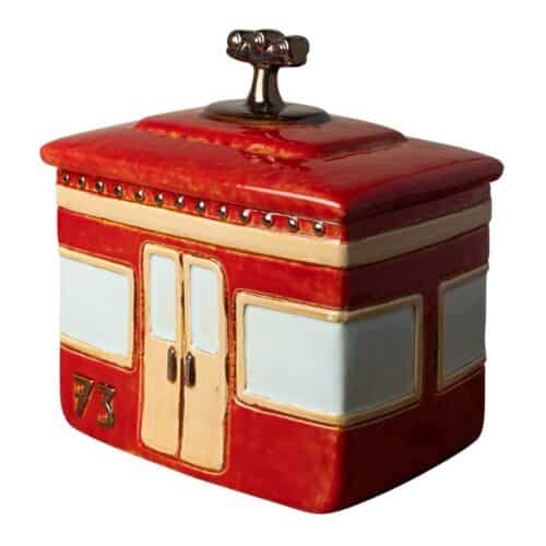 Burk med lock - Röda boxens linbana