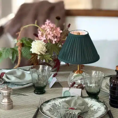 VERONA – Grön  WILD IVY Bordslampa med skärm