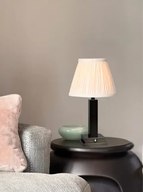 House of Firefly - Boston Bordslampa med skärm