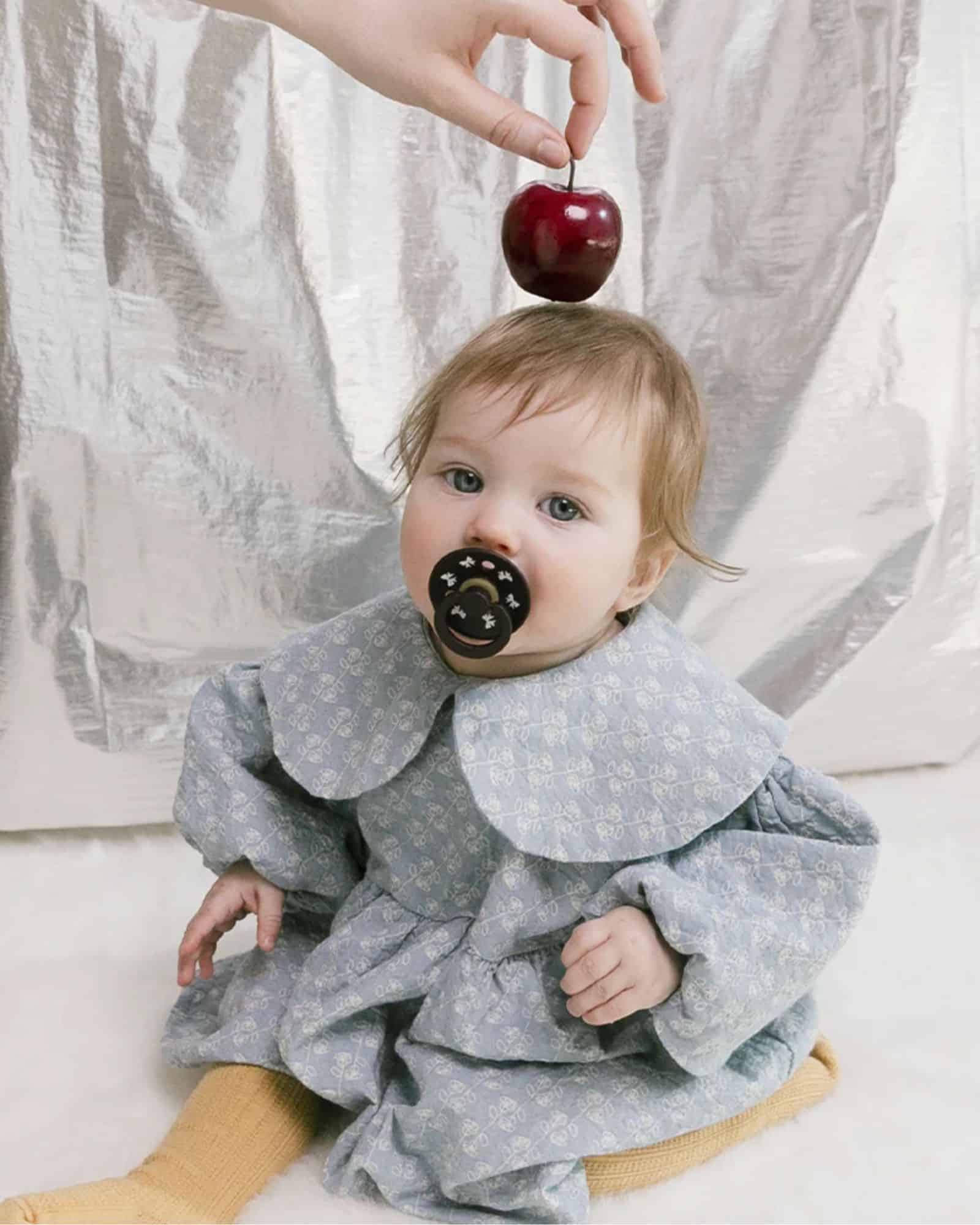 BIBS Holiday Bow Nappar 2-pack Ivory/Plum storlek 1