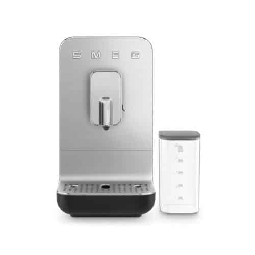 Smeg Helautomatisk espressomaskin Matt Svart