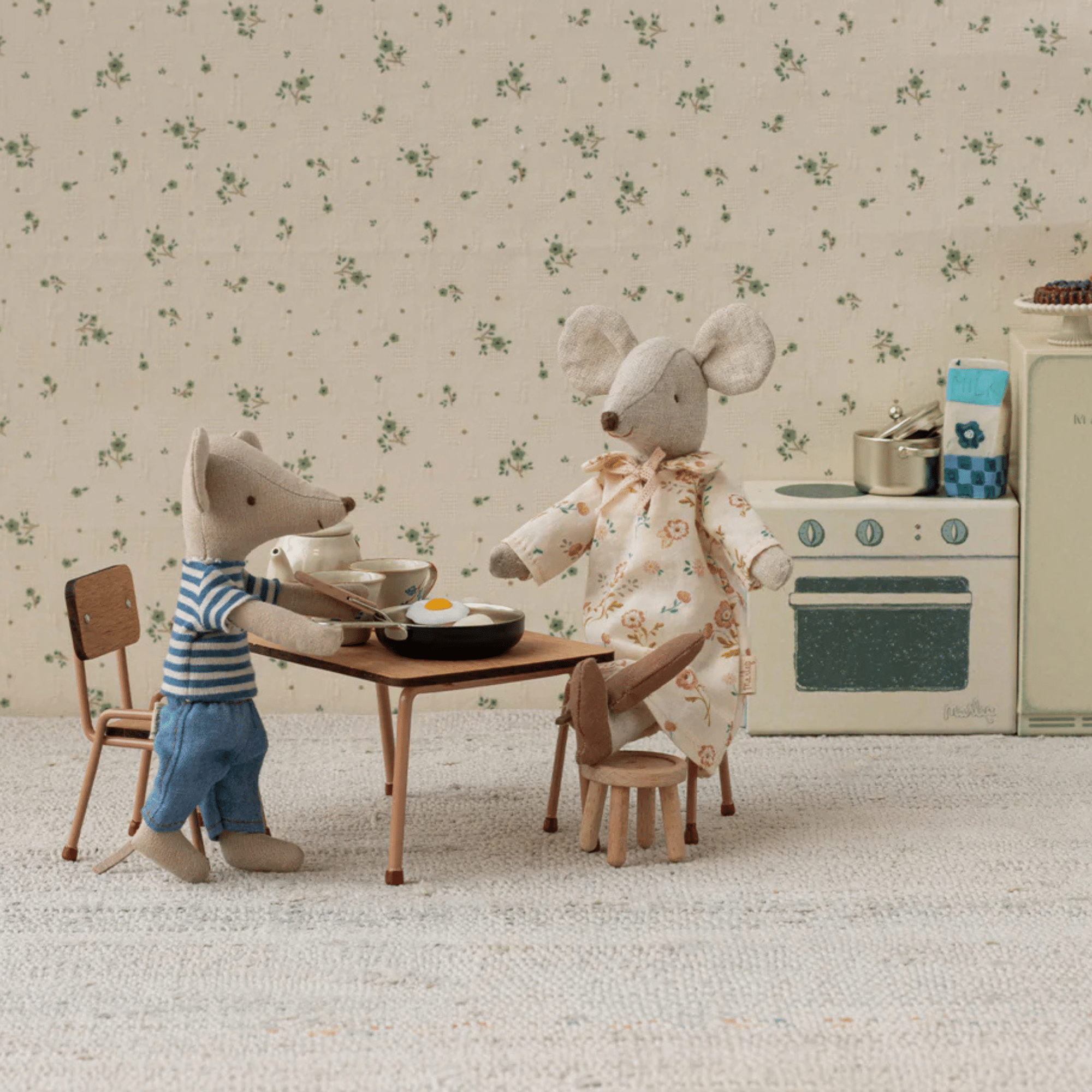 Maileg Stol för Mus – Mörk Puder Rosa - Bild 2