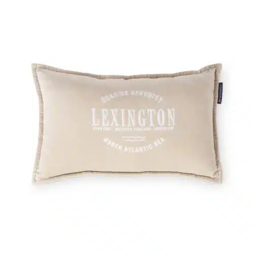 Lexington kudde beige logotyp i ekologisk bomullssammet