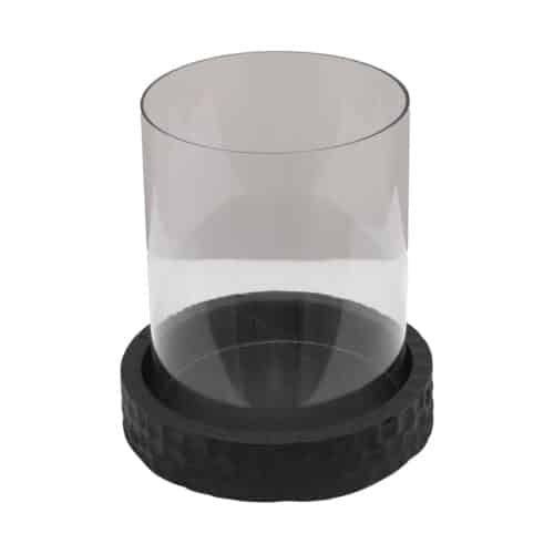 Ljuslykta i glas på en rund tr base av svart trä. Passar för kubbelys. Produktdetaljer: Storlek: Ø 19, H: 22 cm Material: Glas och trä Designad av Halvor Bakke