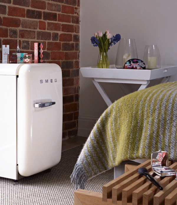 Smeg Minikylskåp Svart FAB5 – 50’s Style Retro Minibar - Bild 2